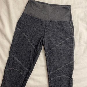 Alo Soft Leggings Dark Heather with Contrast Stitching